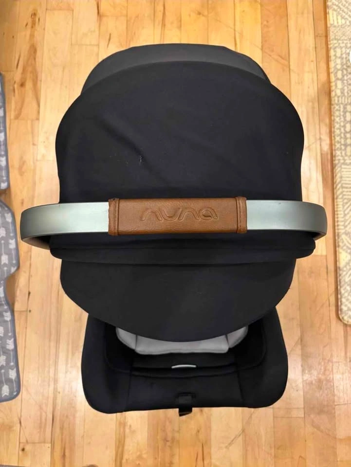 Nuna Infant Car Seat + Base (with Infant Insert) - photo 2