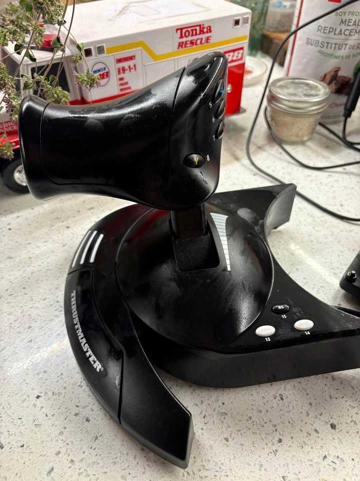 Thrustmaster T.Flight HOTAS One Flight Stick + Throttle (for XBO - photo 2