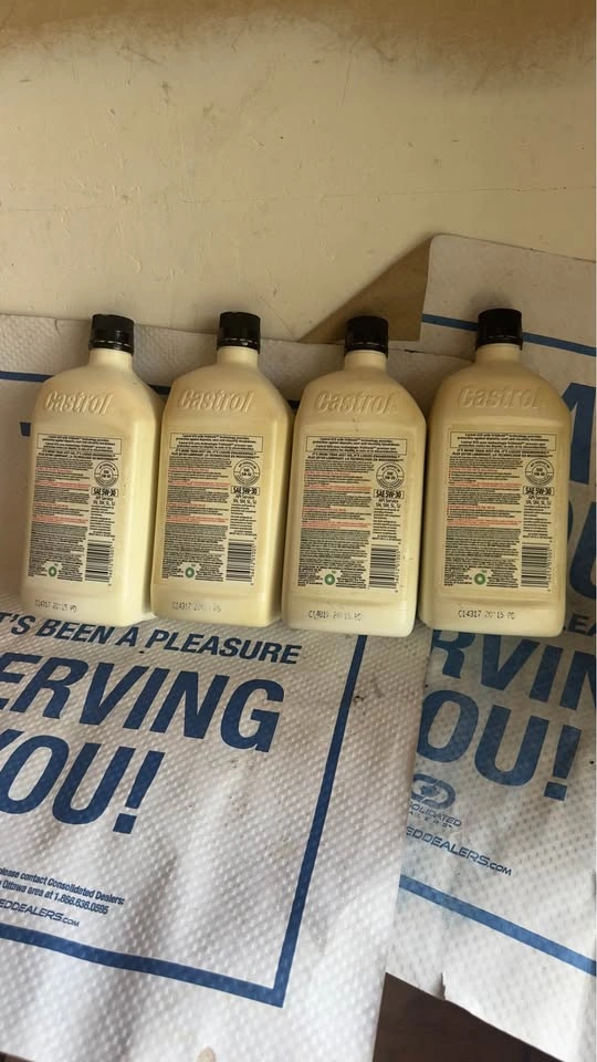 Castrol GTX 5W-30 Motor Oil – 4 x 1L Bottles (Brand New) - photo 4