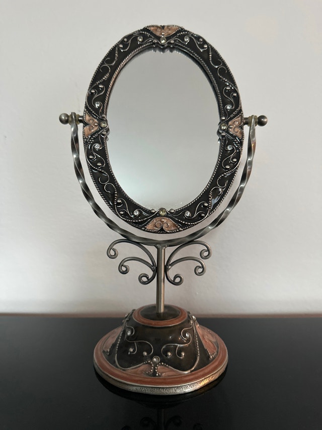 Vintage tilting tabletop vanity mirror