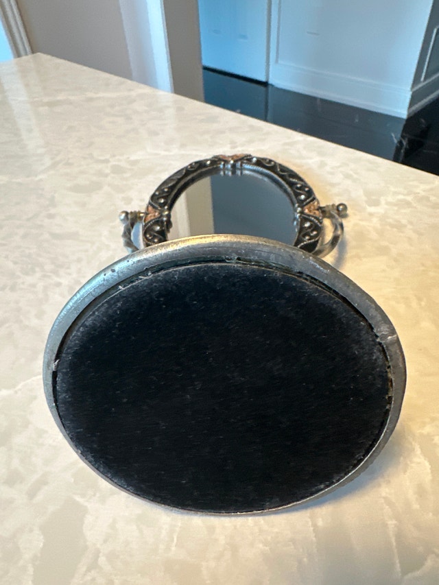 Vintage tilting tabletop vanity mirror - photo 5