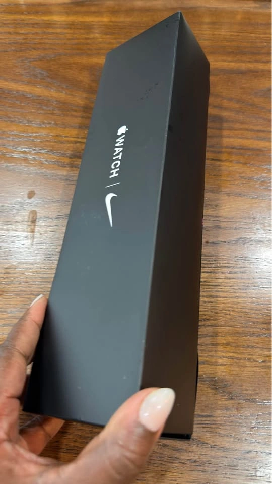 Apple Watch Series 5 + Lots of Extra Straps & Cases - photo 4