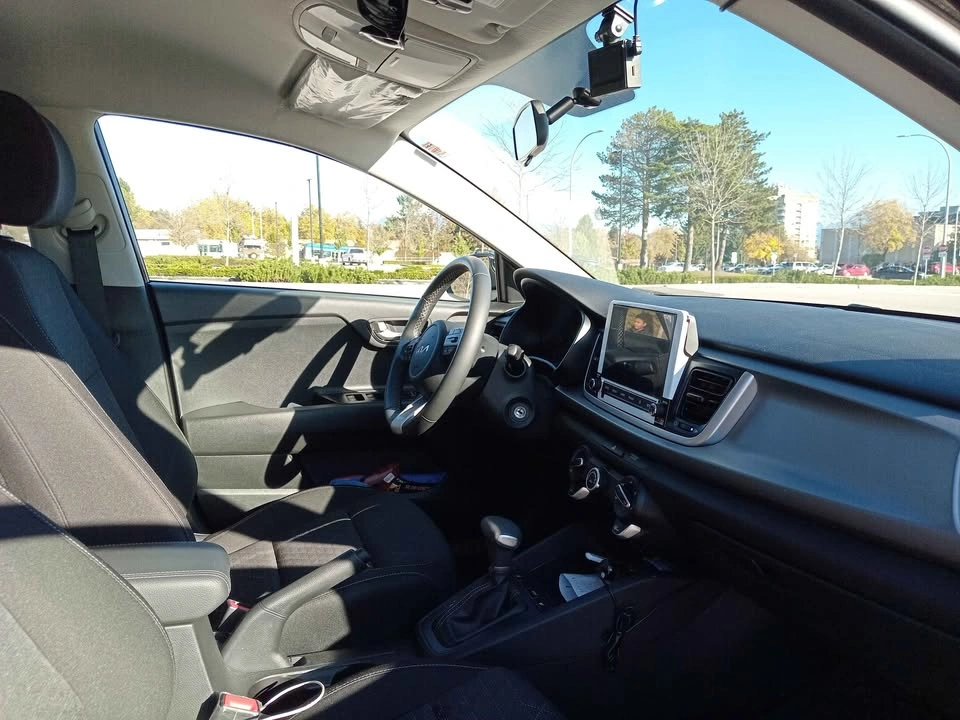 2023 Kia Rio - photo 4