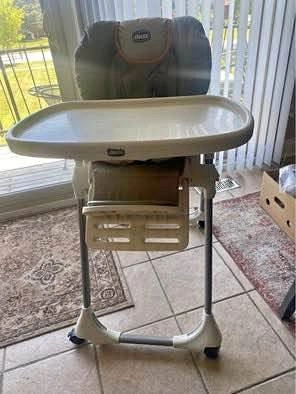 Chicco Polly Foldable High Chair