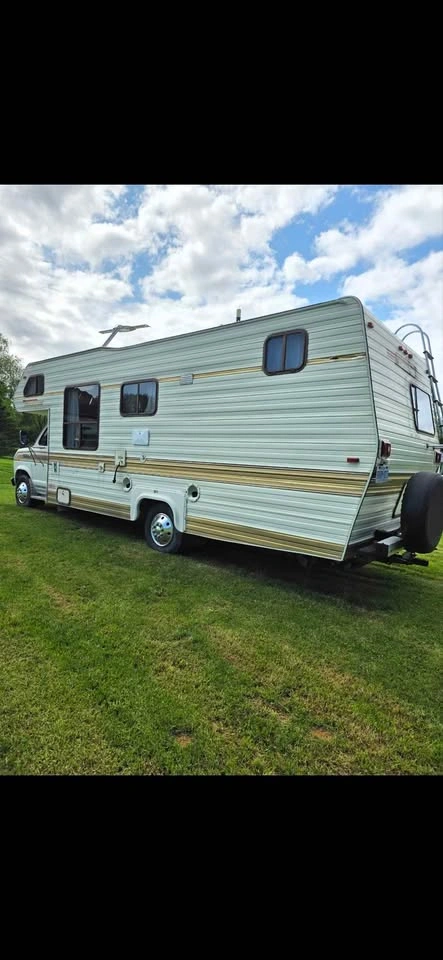 1986 Ford Econoline E350 26Ft Camper RV For Sale!! - photo 3