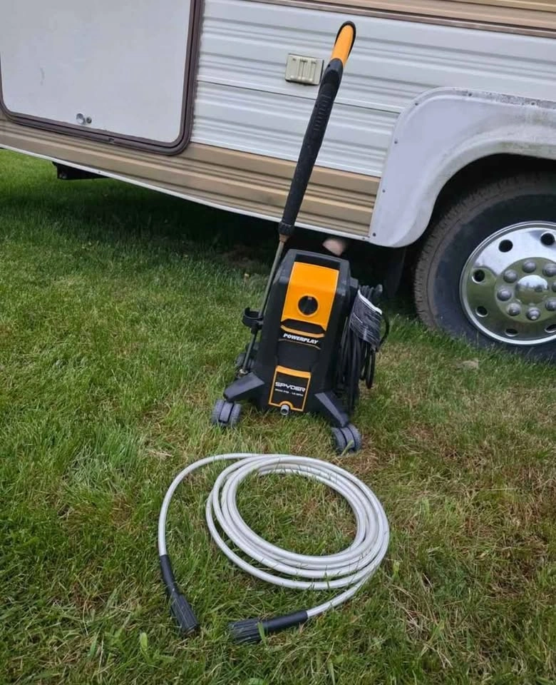Spyder 2000PSI Electric Pressure Washer For Sale - photo 2