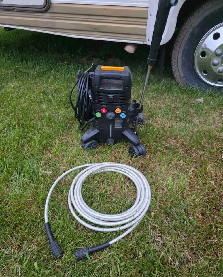 Spyder 2000PSI Electric Pressure Washer For Sale - photo 3