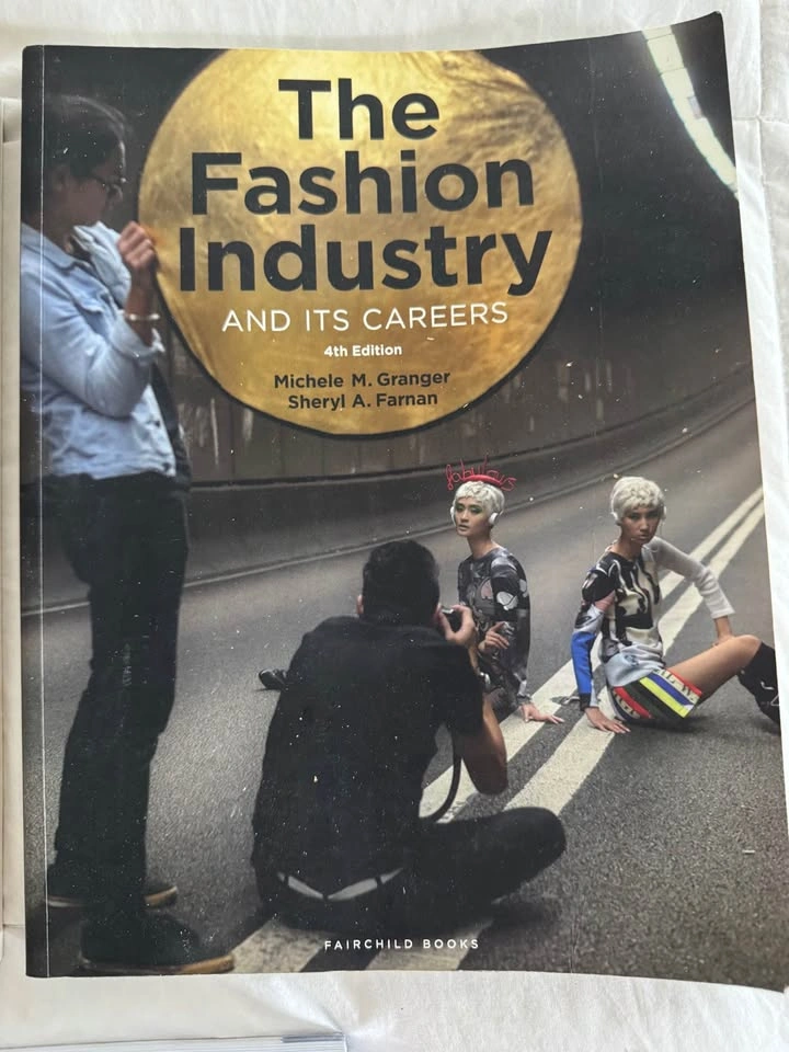 Brand New Sealed Fashion Design / Artist Books Lot K - photo 4