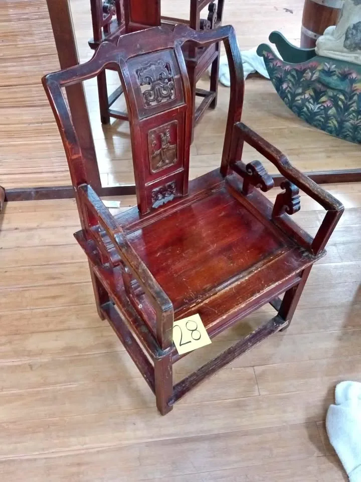 Antique Chair thumbnail