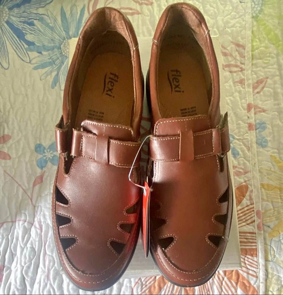 Flexi Women’s Brown Leather Slip-On Comfort Casual Shoes 10M