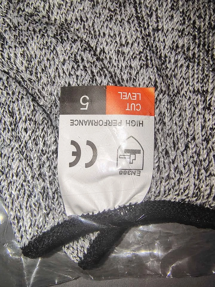 Brand New Level 5 Cut Resistant Safety Gloves - photo 2