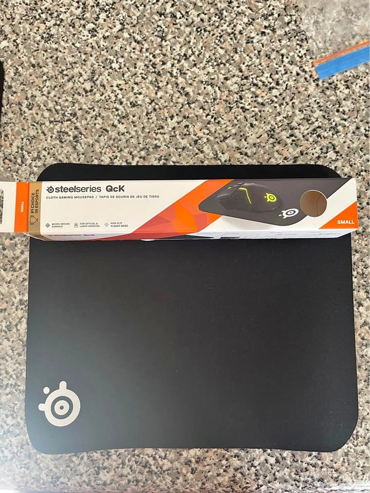 Steel Series Qck Mouse Pads