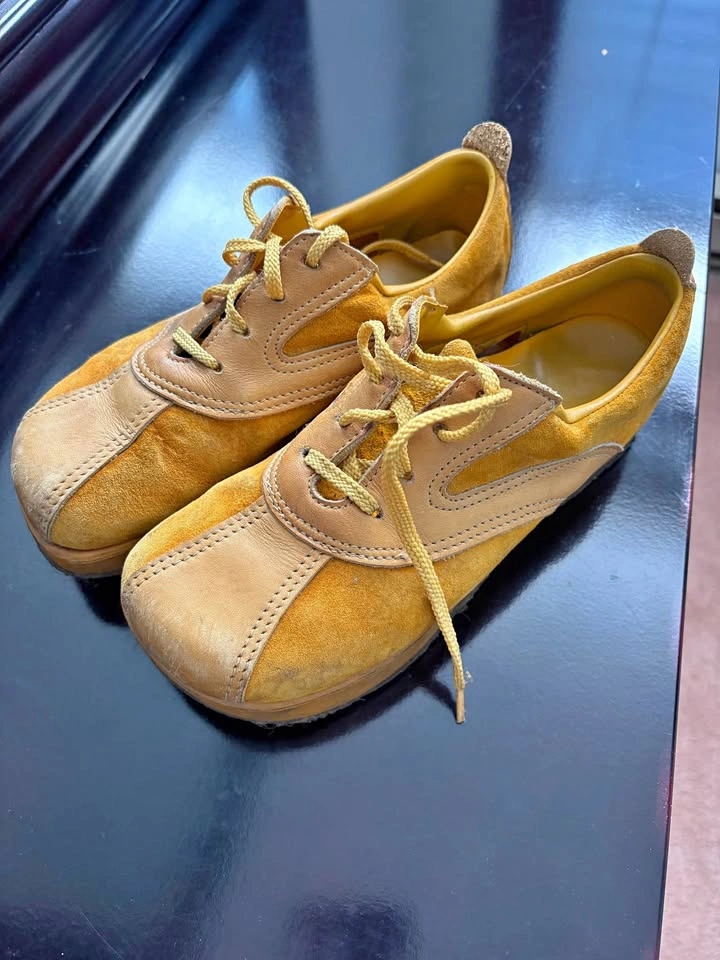 Vintage 1970s Nature Shoes - Made in Canada - Size 7.5