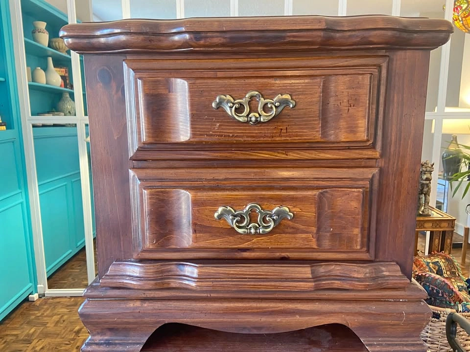 Side table - Only 1 available