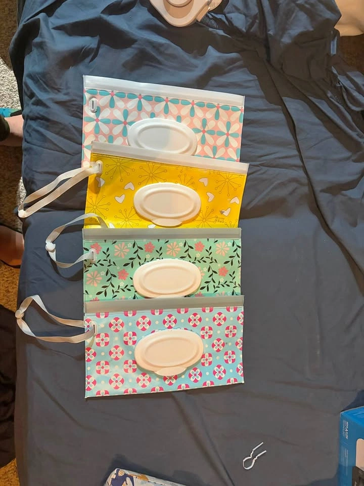 Set of 4 Reusable Wet Wipe Pouches
