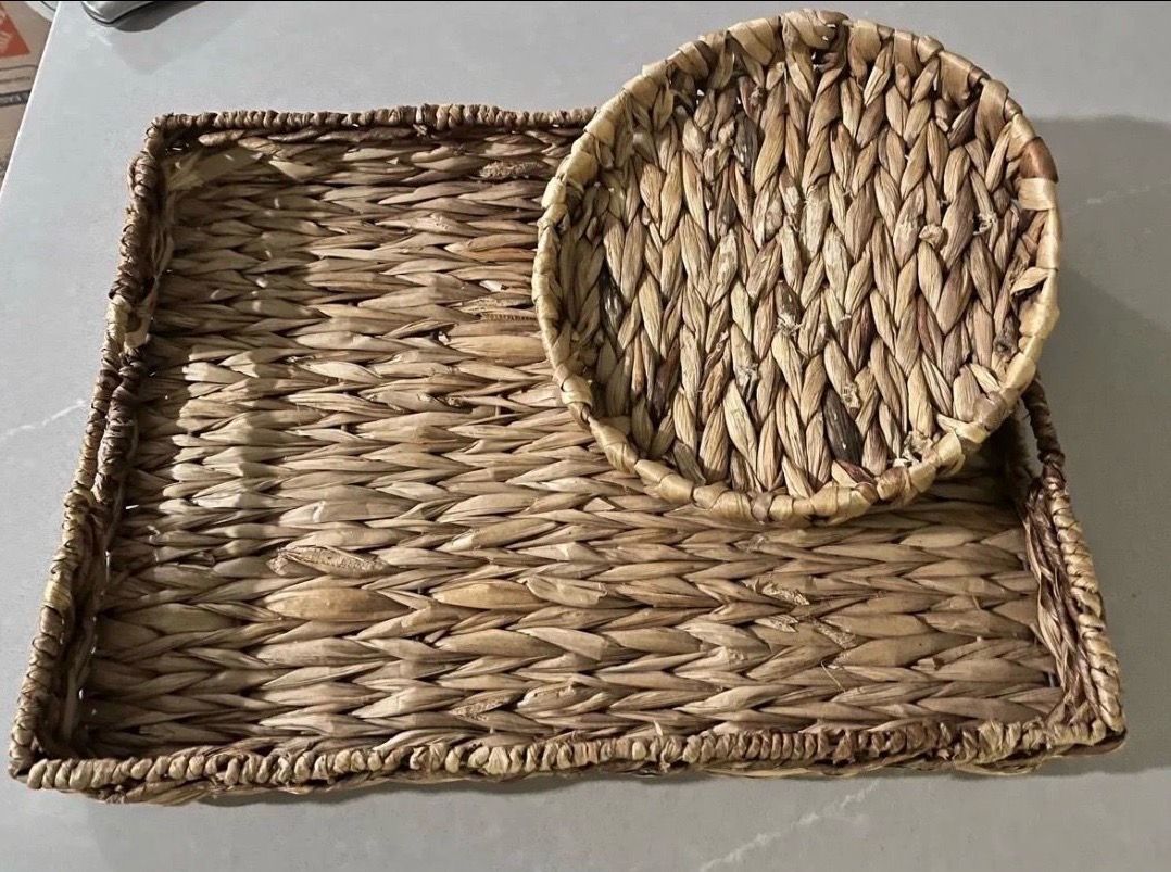 Woven Seagrass Tray and Basket Set