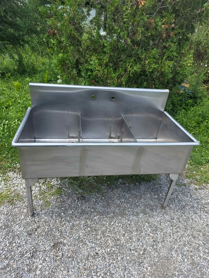 Commercial 3-Compartment Stainless Steel Sink For Sale! - photo 2