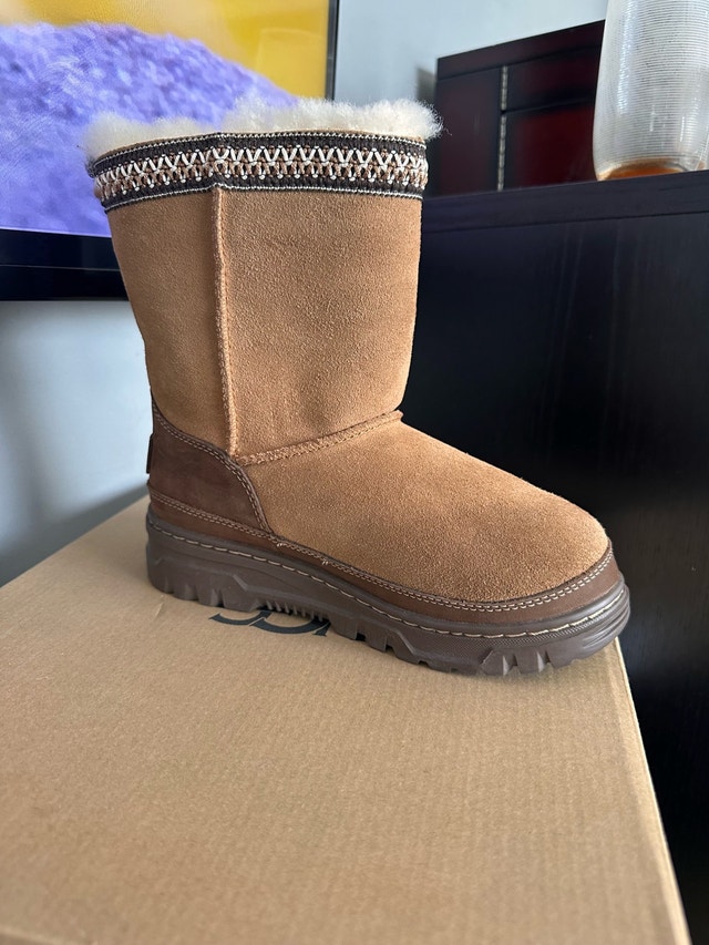 UGG Kids Classic Short Trailgazer Boots - photo 2