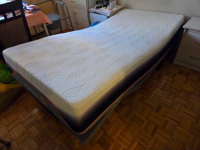 Electric Adjustable Bed Base - Twin - Head/Foot + Massage - photo 4