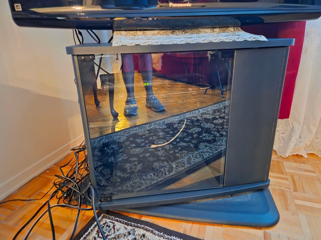 Swivel TV Stand / Media Console - Glass Door - Black