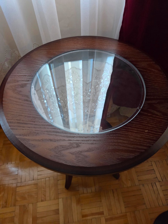 Round Accent Side Table - Glass Insert Top - 2-Tier - Wood - photo 3