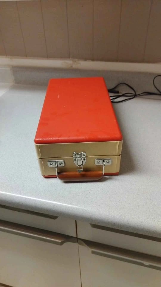 Crosley Record Player - photo 2