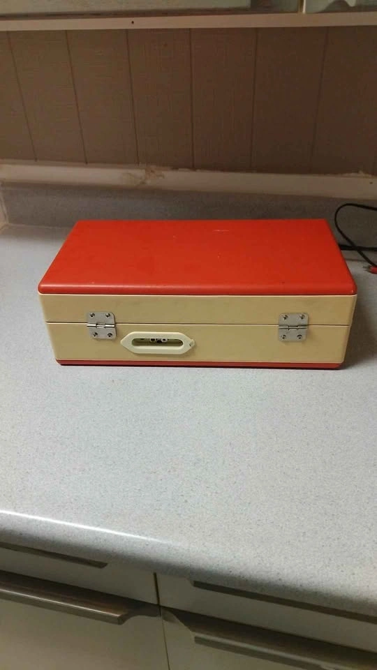 Crosley Record Player - photo 3