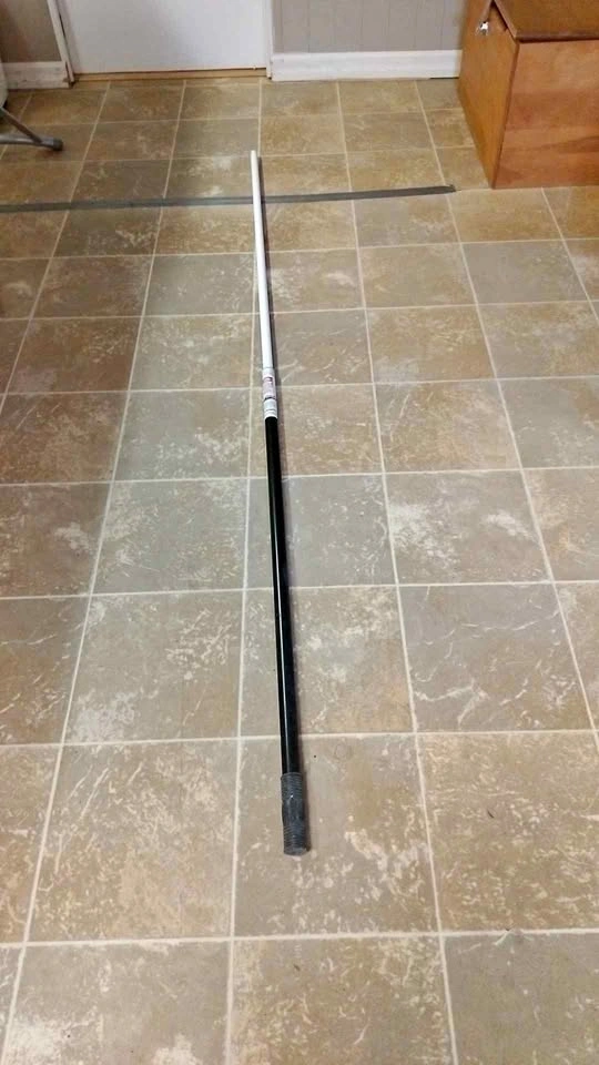 Expandable telescope pole