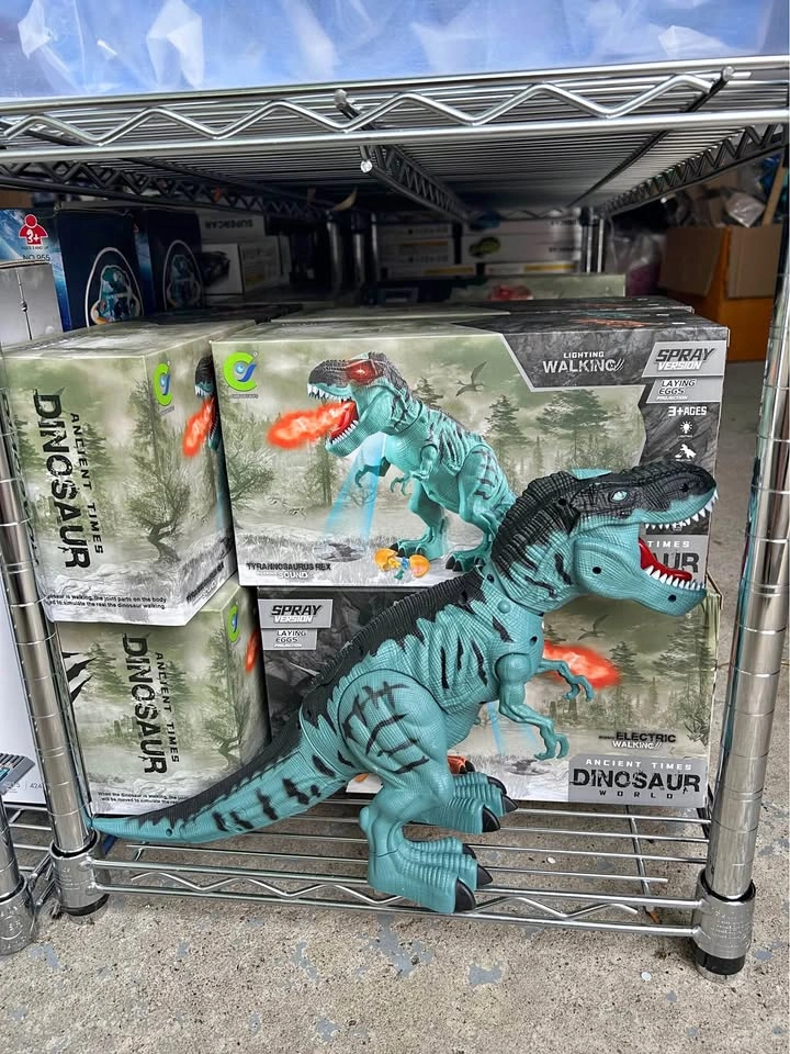 Walking Dinosaur with Steam Effect - Brand new