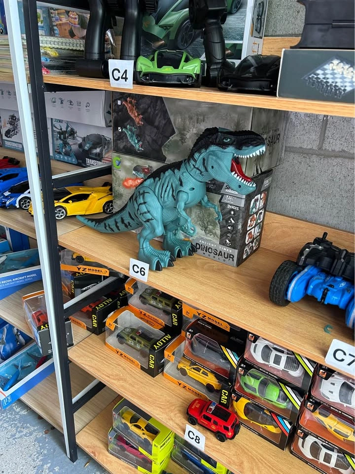 Walking Dinosaur with Steam Effect - Brand new - photo 2