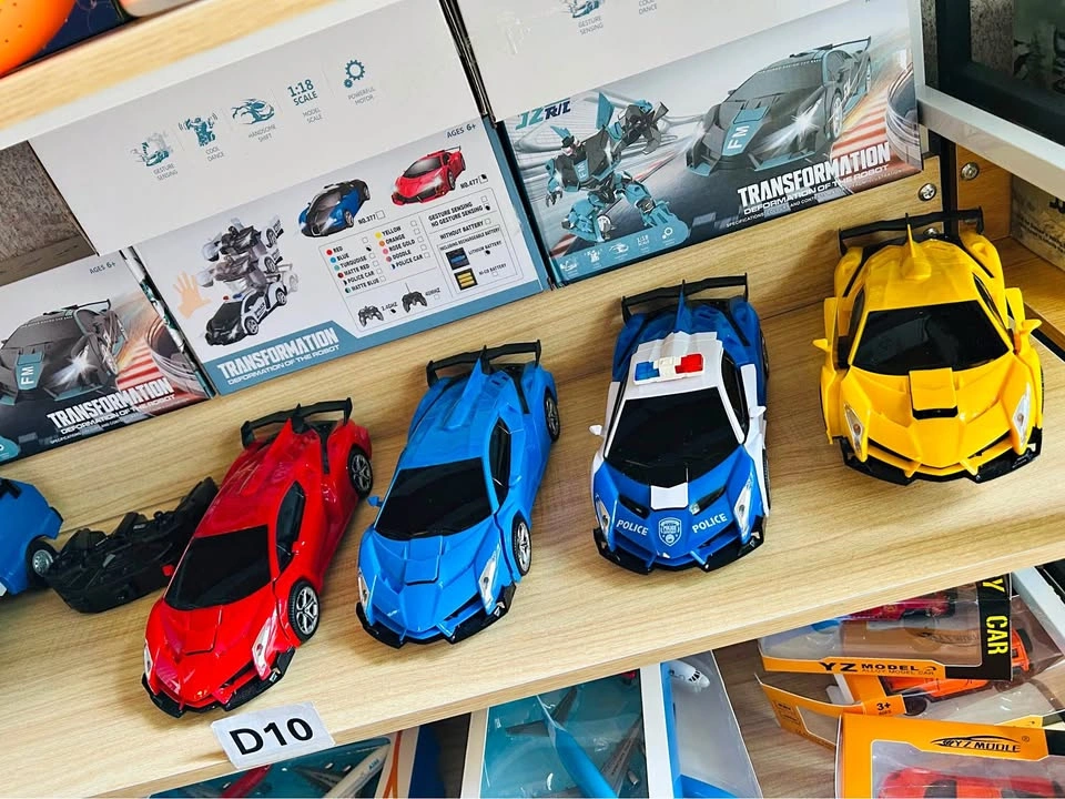 Transformer Car - Remote control - Brand new