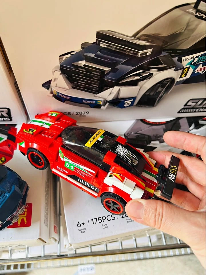 LEGO Compatible supercar– Brand New