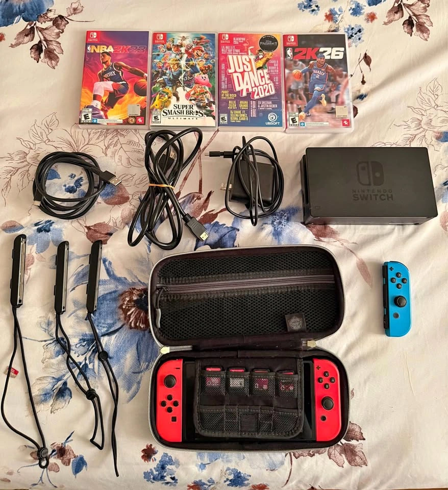 Nintendo Switch V2 Bundle