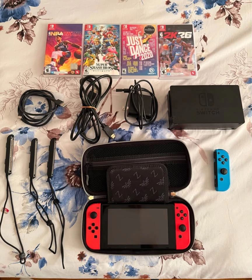 Nintendo Switch V2 Bundle - photo 2