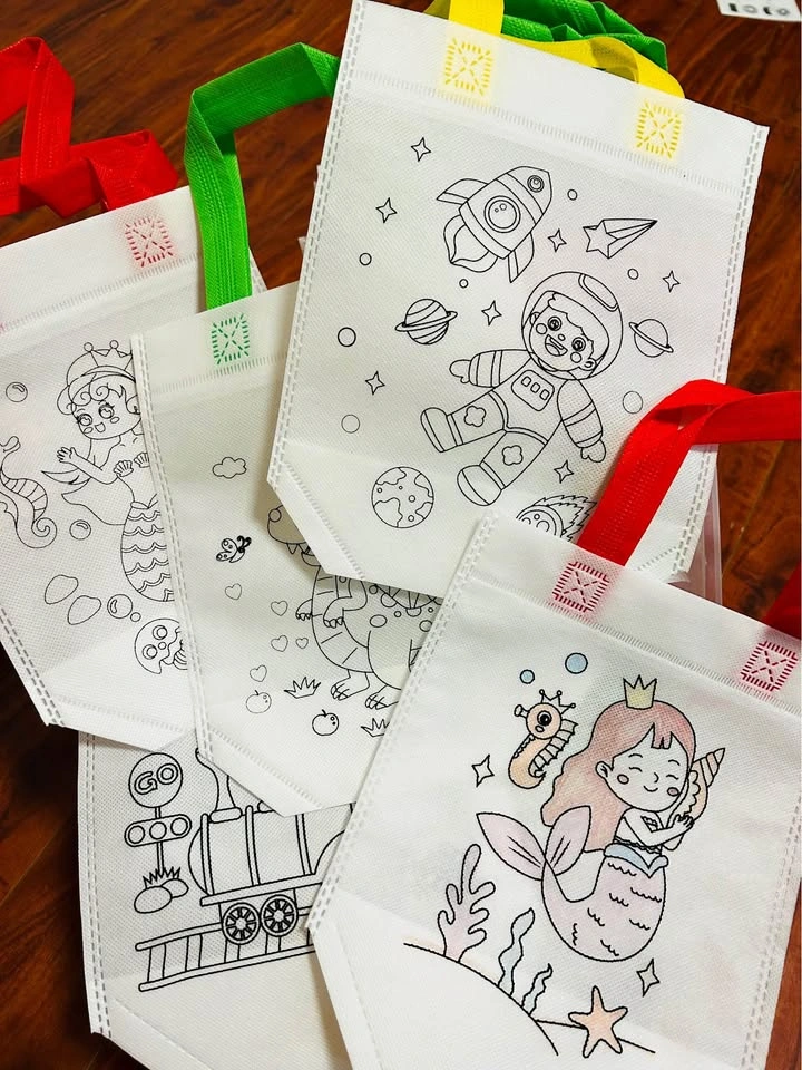 DIY Coloring Goodie Bags - 2 for $1 - Brand new