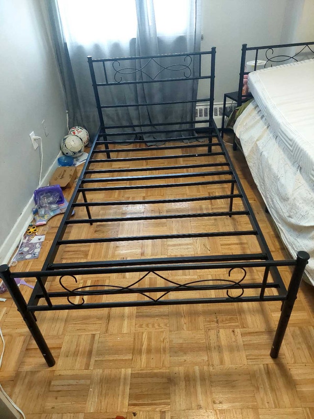 2x twin sized bed - photo 2