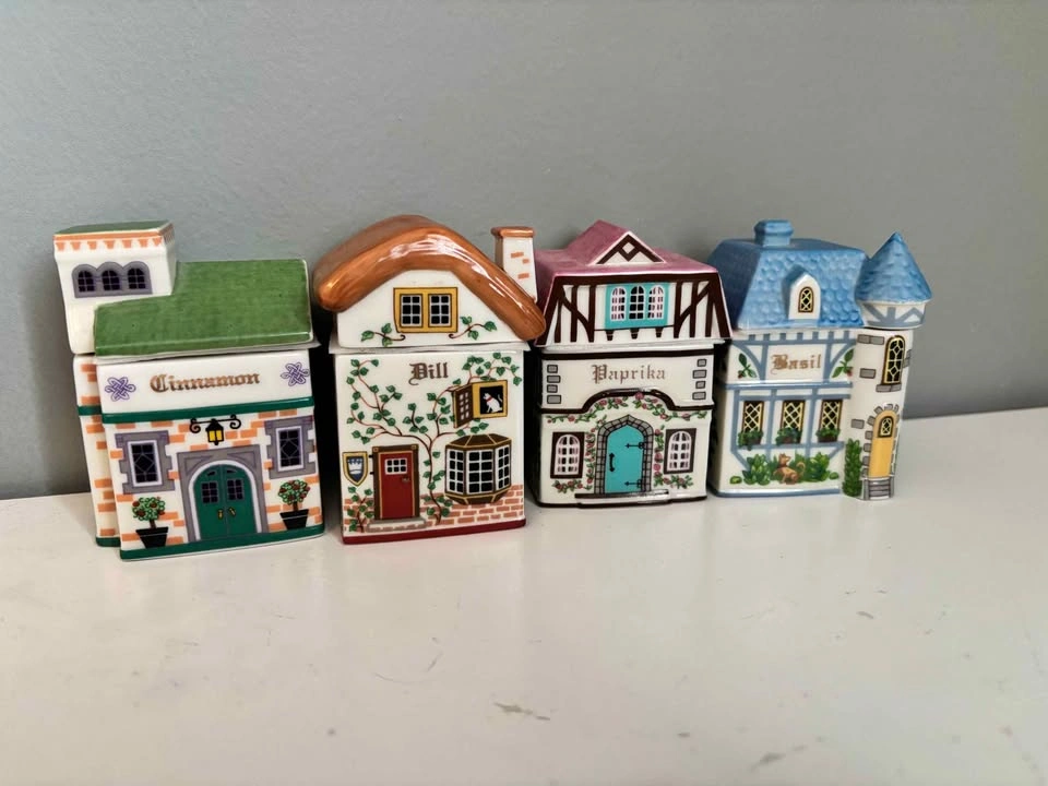 Lenox Canterbury crossing spice village 1994 - photo 5