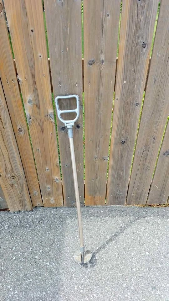 Manual Core Lawn Aerator Tool