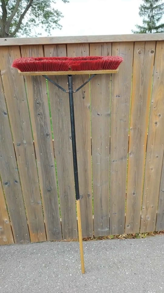Heavy Duty Push Broom - photo 3