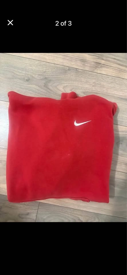 Red Nike hoodie - photo 2
