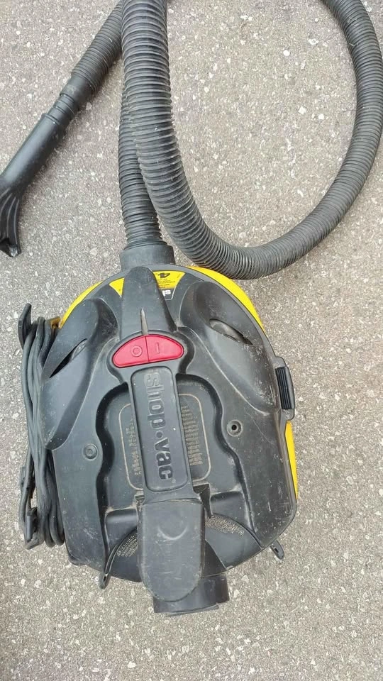 Shop-Vac Wet/Dry Vacuum - photo 2