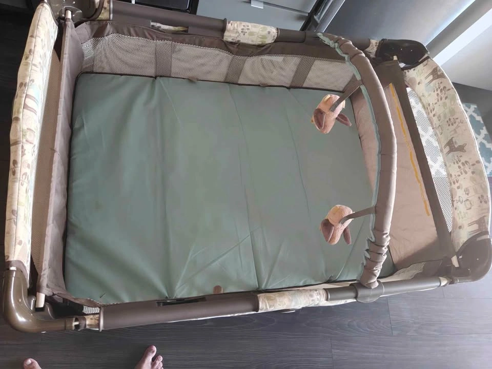 Graco Pack 'n Play with Bassinet and Napper - photo 4