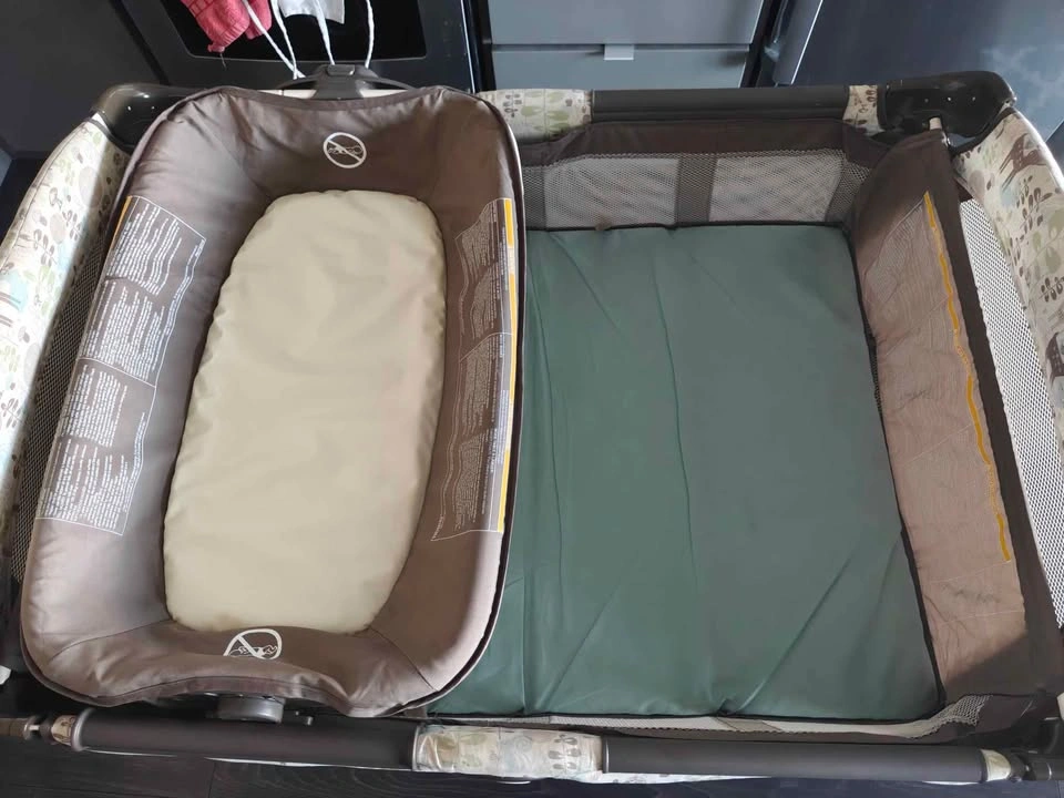Graco Pack 'n Play with Bassinet and Napper - photo 5
