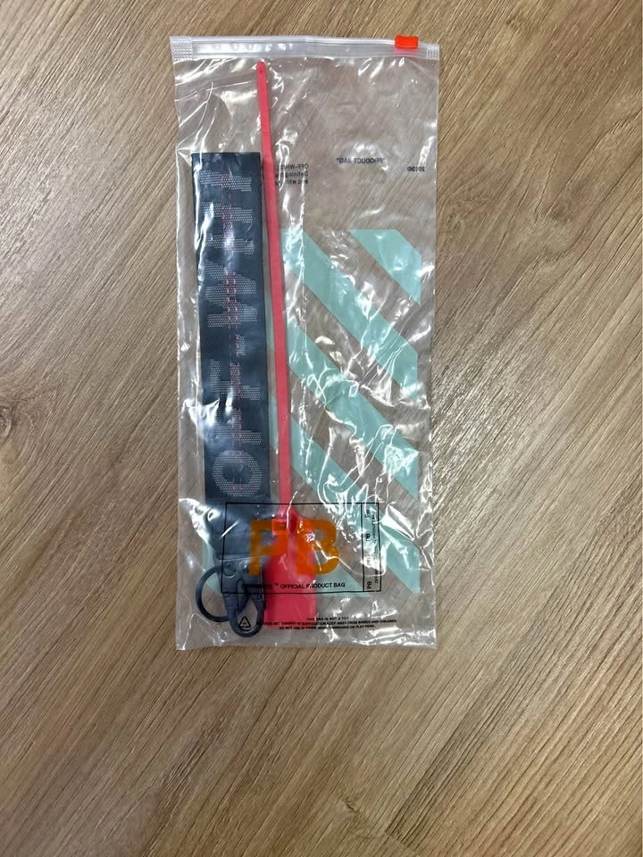 Off white tag