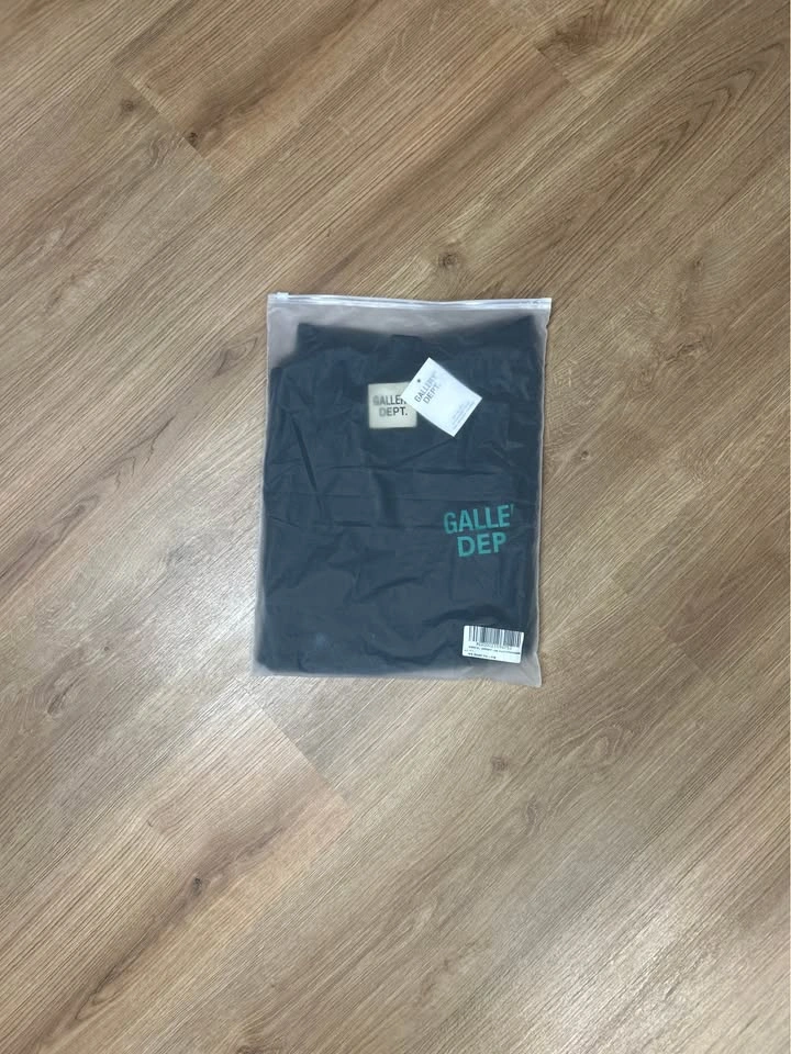 Gallery dept T-shirt - photo 3