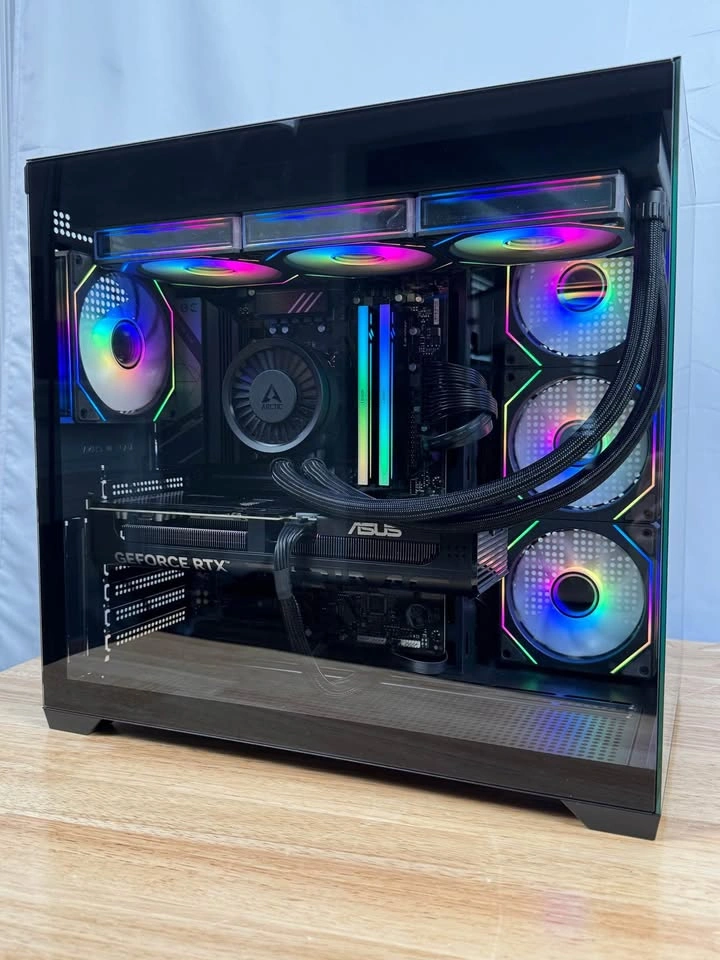 Ryzen 7800x3D | RTX 5070 | 32GB DDR5 | 1TB SSD - High End PC - photo 2