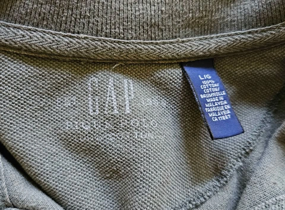 GAP Men's Short Sleeve Piqué Polo Shirt - Size Large - photo 2