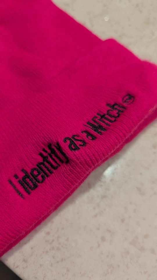 Hot Pink toque - Sabrina the Teenage Witch - photo 2