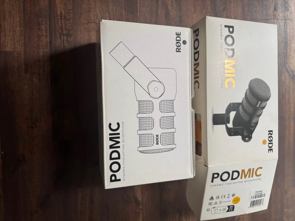 RØDE PodMic Dynamic Podcasting Microphone - Complete with Box - photo 3