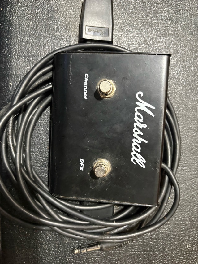 Marshall MG50DFX 50 watt solid state amp and foot switch - photo 2
